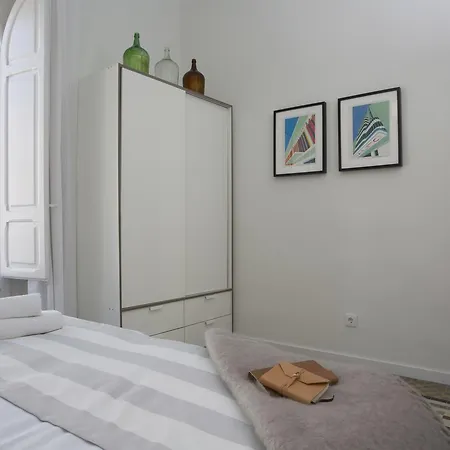 Singularstays Parque Apartman *